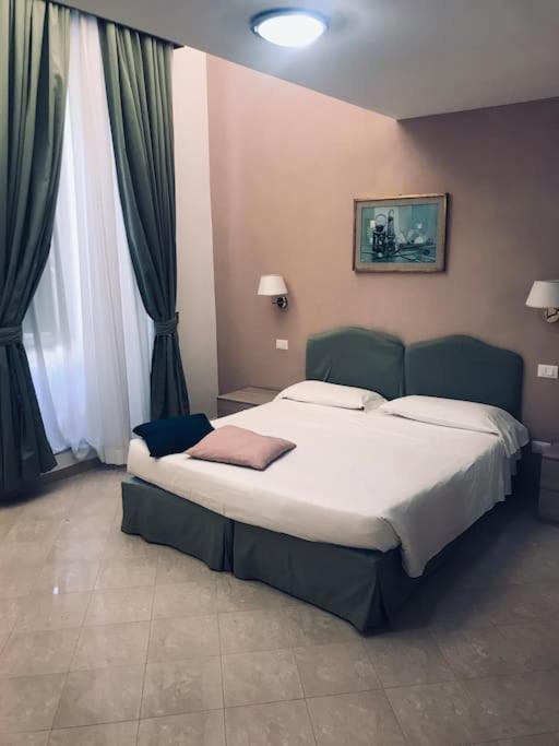 43 Appartamento Ampio E Comodo Nel Centro Di Roma Екстериор снимка