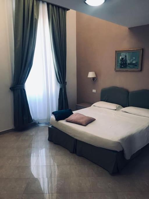 43 Appartamento Ampio E Comodo Nel Centro Di Roma Екстериор снимка